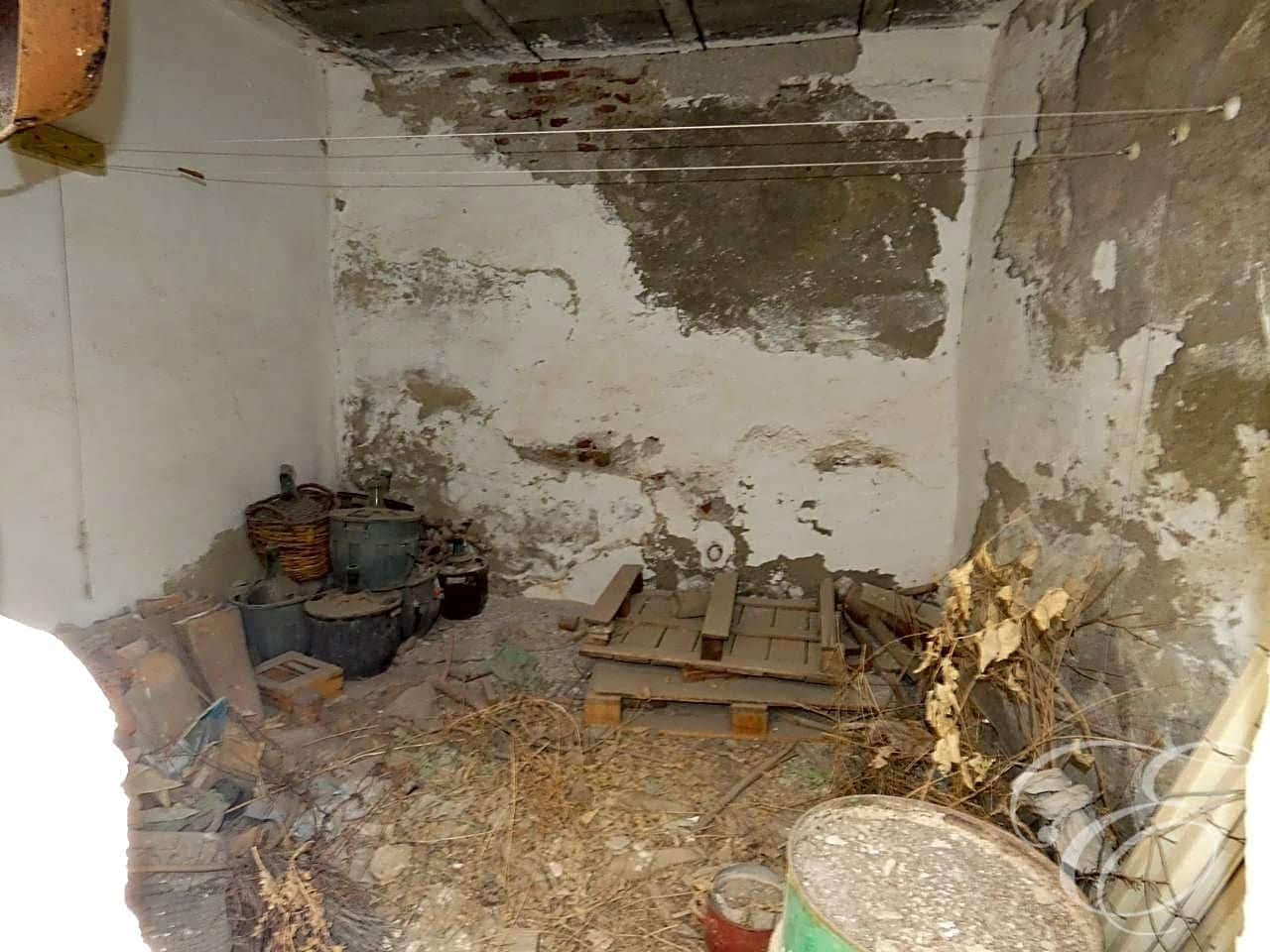 6 Zimmer Villa zu verkaufen in Velez-Malaga - 136.000 € (Ref: 5723870)