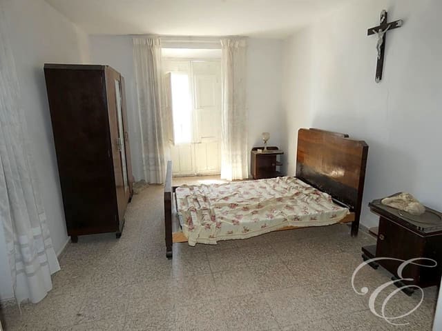 6 Zimmer Villa zu verkaufen in Vélez-Málaga - 136.000 € (Ref: 5723870)