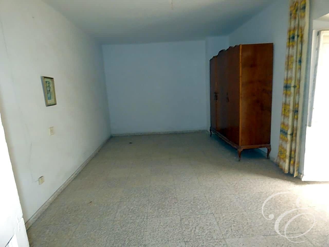 6 Zimmer Villa zu verkaufen in Velez-Malaga - 136.000 € (Ref: 5723870)