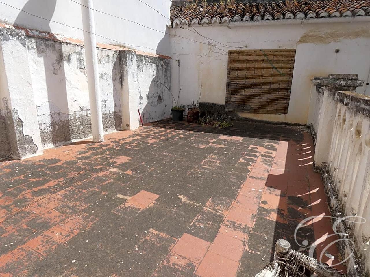 6 Zimmer Villa zu verkaufen in Velez-Malaga - 136.000 € (Ref: 5723870)