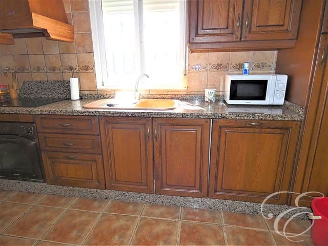 4 slaapkamer Finca/Landhuis te koop in Canillas de Aceituno met garage - € 249.000 (Ref: 6089797)