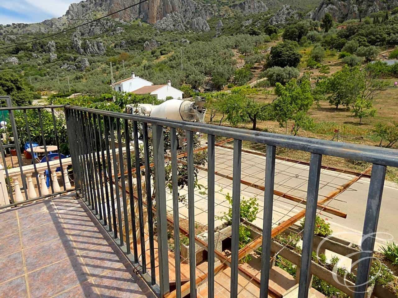 4 bedroom Finca/Country House for sale in Alfarnatejo - € 399,950 (Ref: 6114362)