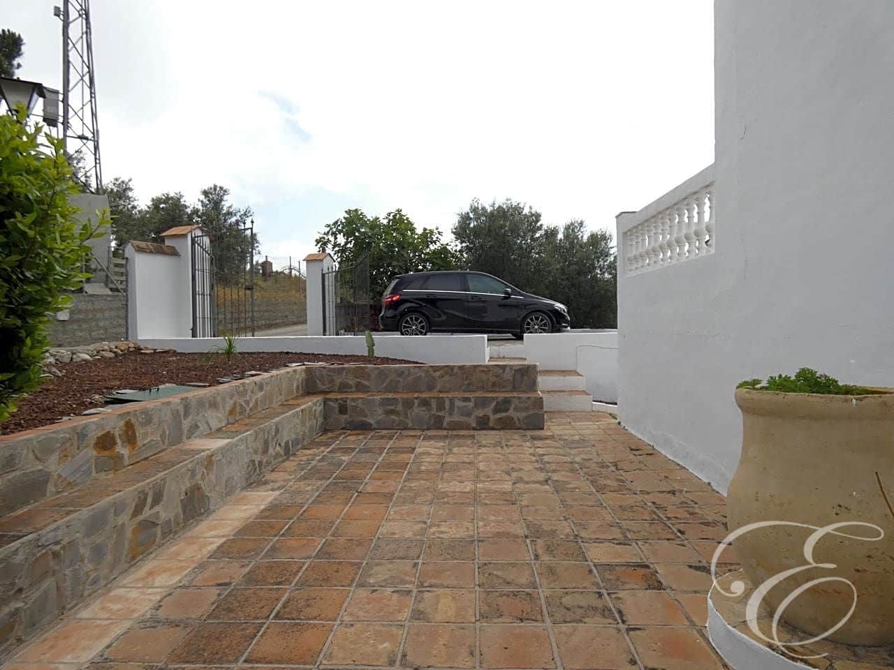 2 bedroom Villa for sale in Frigiliana with pool - € 499,000 (Ref: 6126927)