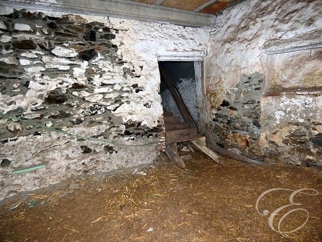 3 sovrum Villa till salu i Arenas de Velez, Arenas - 34 000 € (Ref: 6152028)