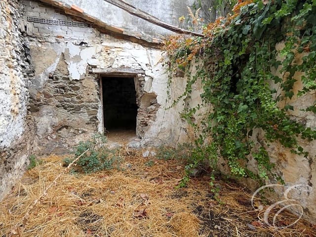 3 sovrum Villa till salu i Arenas de Velez, Arenas - 34 000 € (Ref: 6152028)