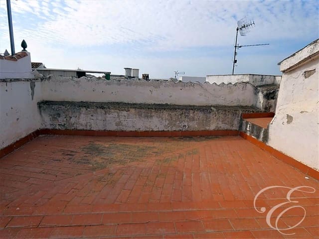 4 slaapkamer Villa te koop in Vélez-Málaga - € 165.000 (Ref: 6152042)