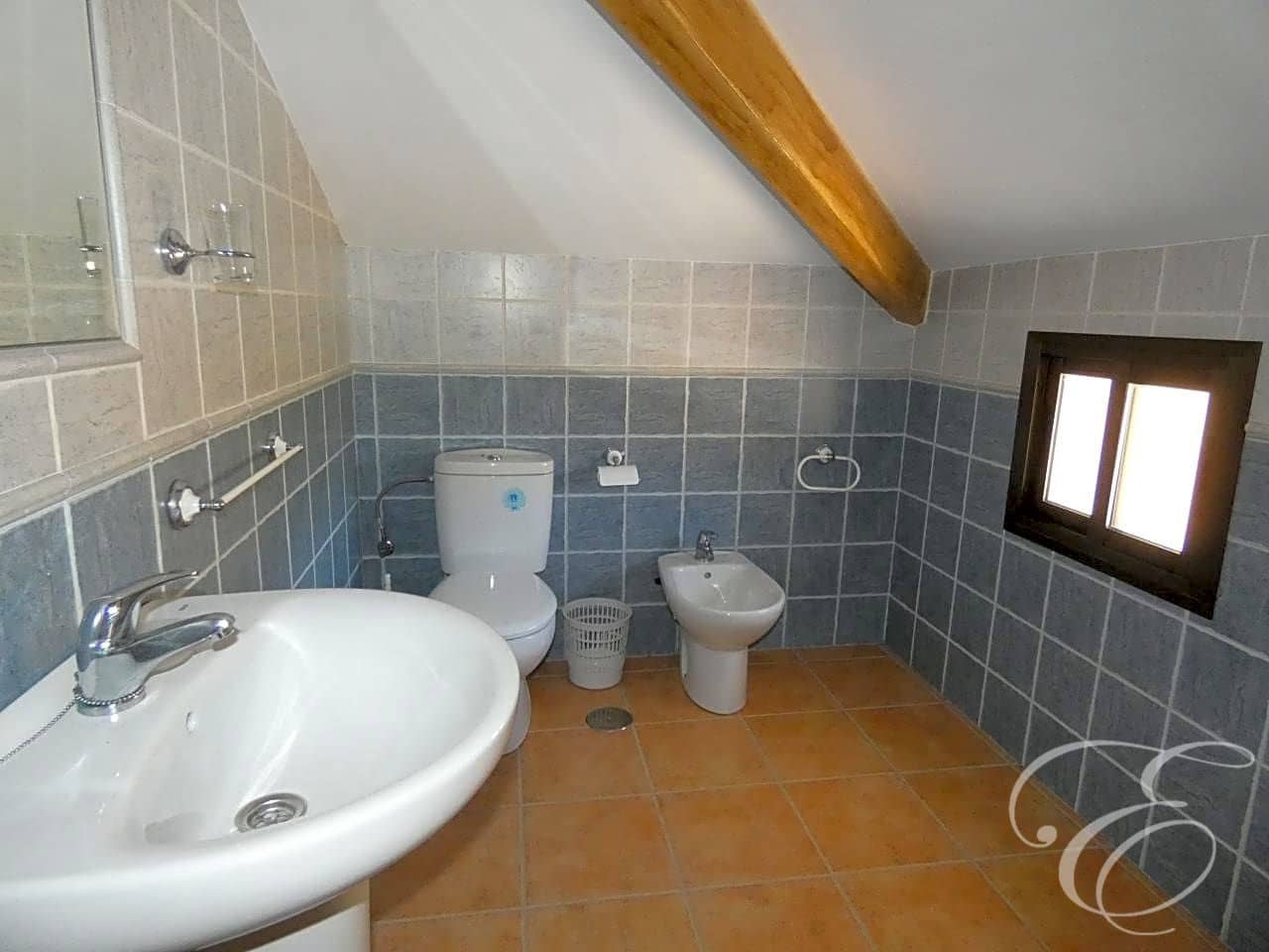 7 soveværelse Villa til salg i Casabermeja med swimmingpool garage - € 625.000 (Ref: 6152043)