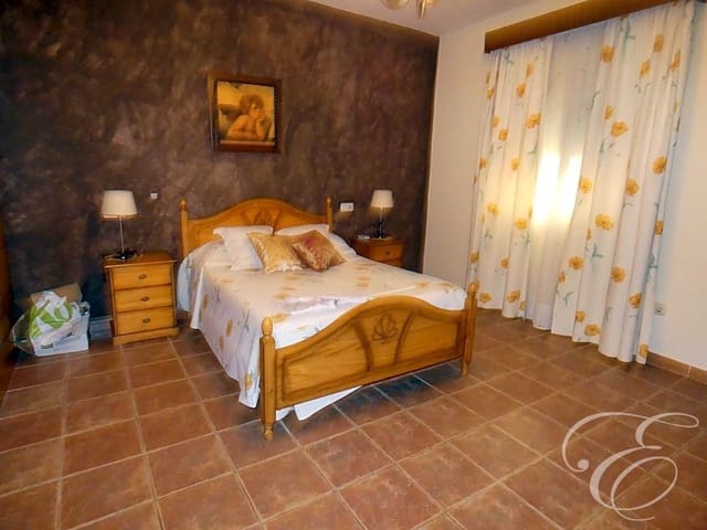 3 soveværelse Villa til salg i Riogordo med garage - € 174.900 (Ref: 6152050)