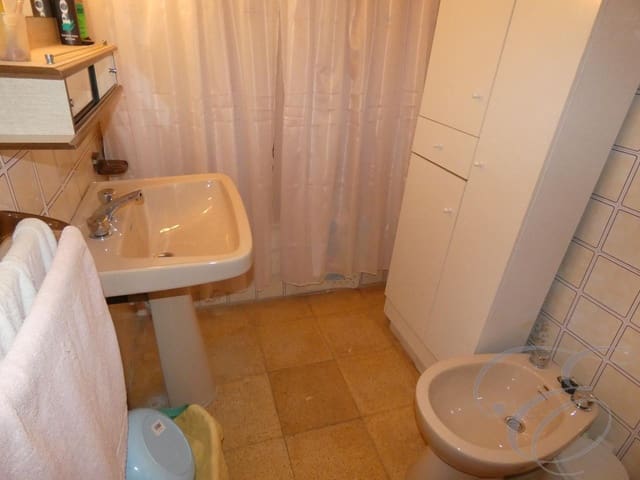 4 soverom Villa til salgs i Canillas de Aceituno - € 105 000 (Ref: 6152056)