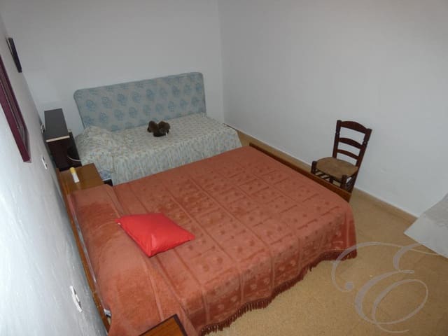 4 soverom Villa til salgs i Canillas de Aceituno - € 105 000 (Ref: 6152056)