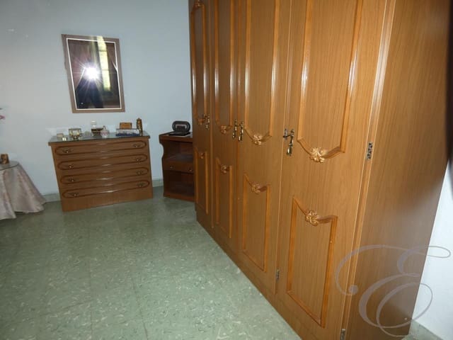 8 slaapkamer Villa te koop in Lanjarón - € 249.000 (Ref: 6152064)