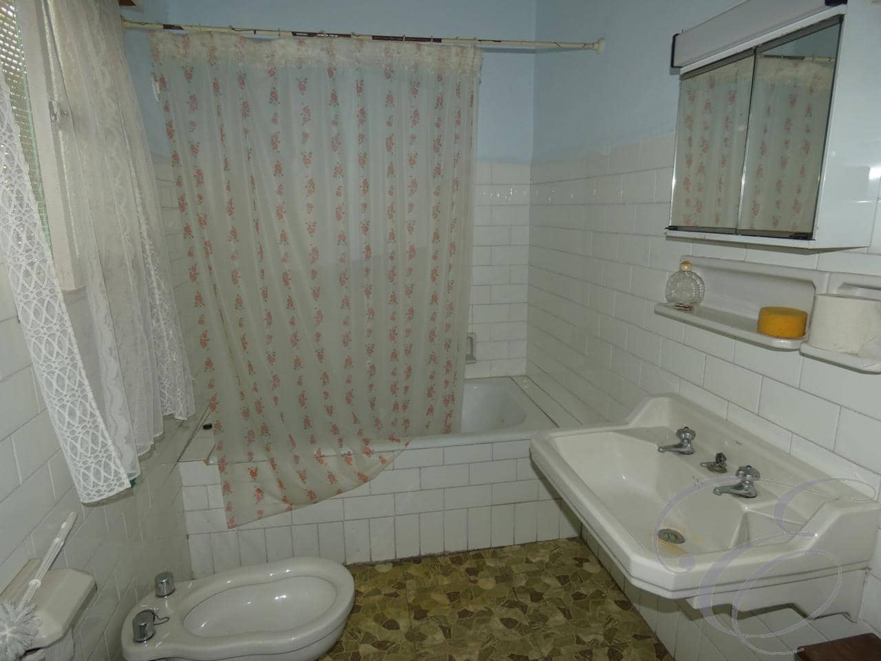 Chalet de 8 habitaciones en Lanjarón en venta - 249.000 € (Ref: 6152064)