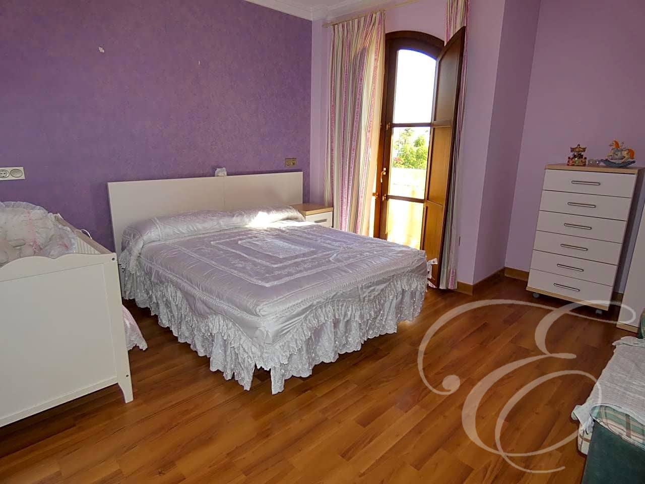 4 soverom Villa til salgs i Motril med svømmebasseng garasje - € 680 000 (Ref: 6152087)