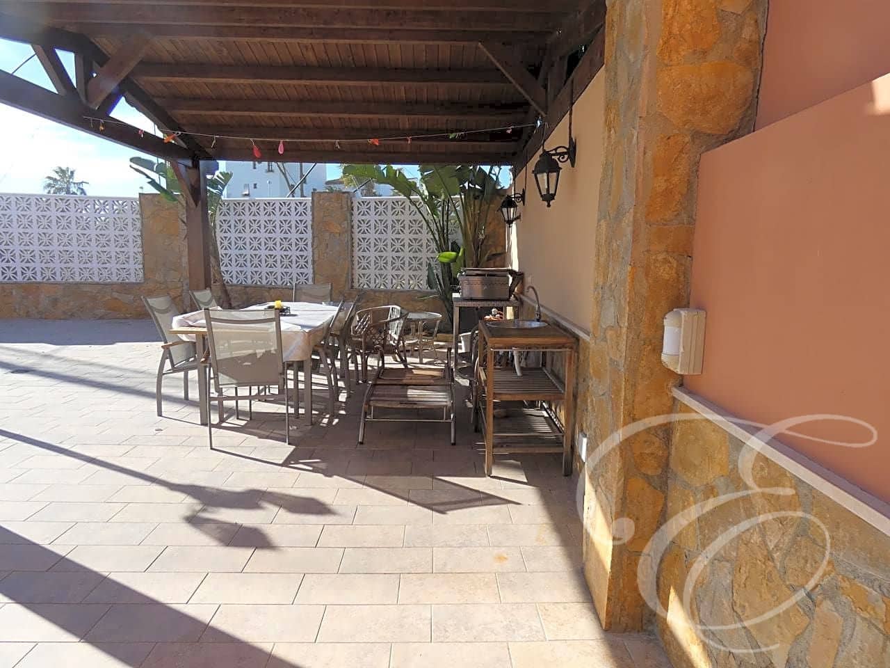 4 soverom Villa til salgs i Motril med svømmebasseng garasje - € 680 000 (Ref: 6152087)