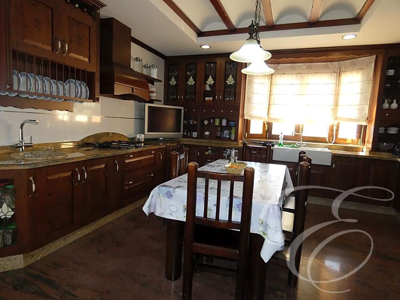 4 soverom Villa til salgs i Motril med svømmebasseng garasje - € 680 000 (Ref: 6152087)