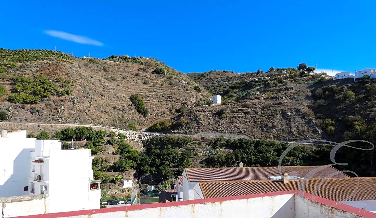 6 soveværelse Villa til salg i Algarrobo - € 179.900 (Ref: 6152090)