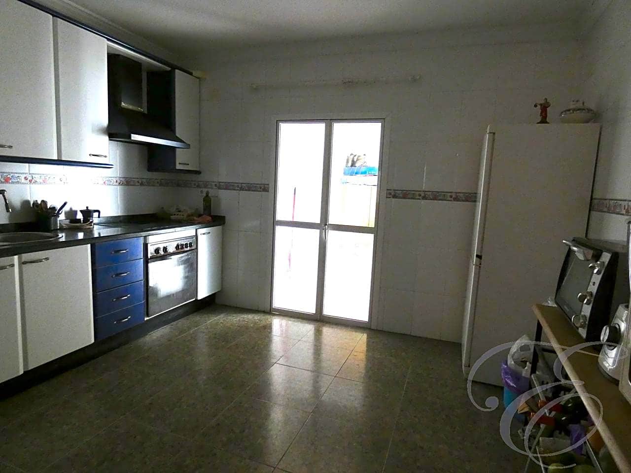 6 soveværelse Villa til salg i Algarrobo - € 179.900 (Ref: 6152090)