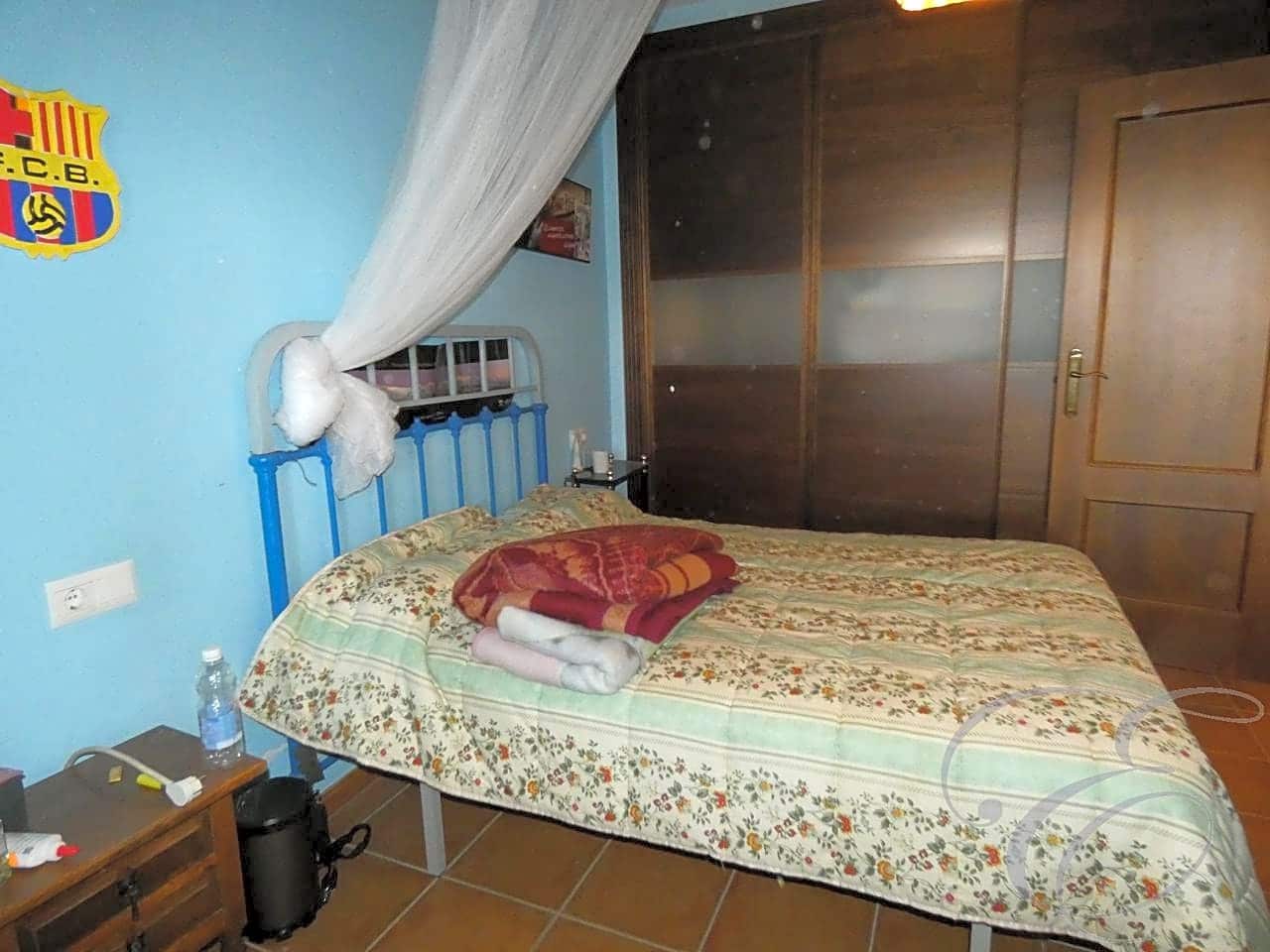 4 soveværelse Villa til salg i Lecrin med garage - € 176.000 (Ref: 6152091)