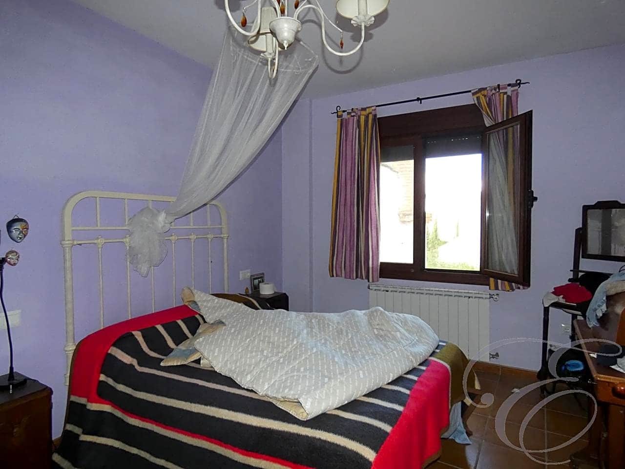 4 soveværelse Villa til salg i Lecrin med garage - € 176.000 (Ref: 6152091)