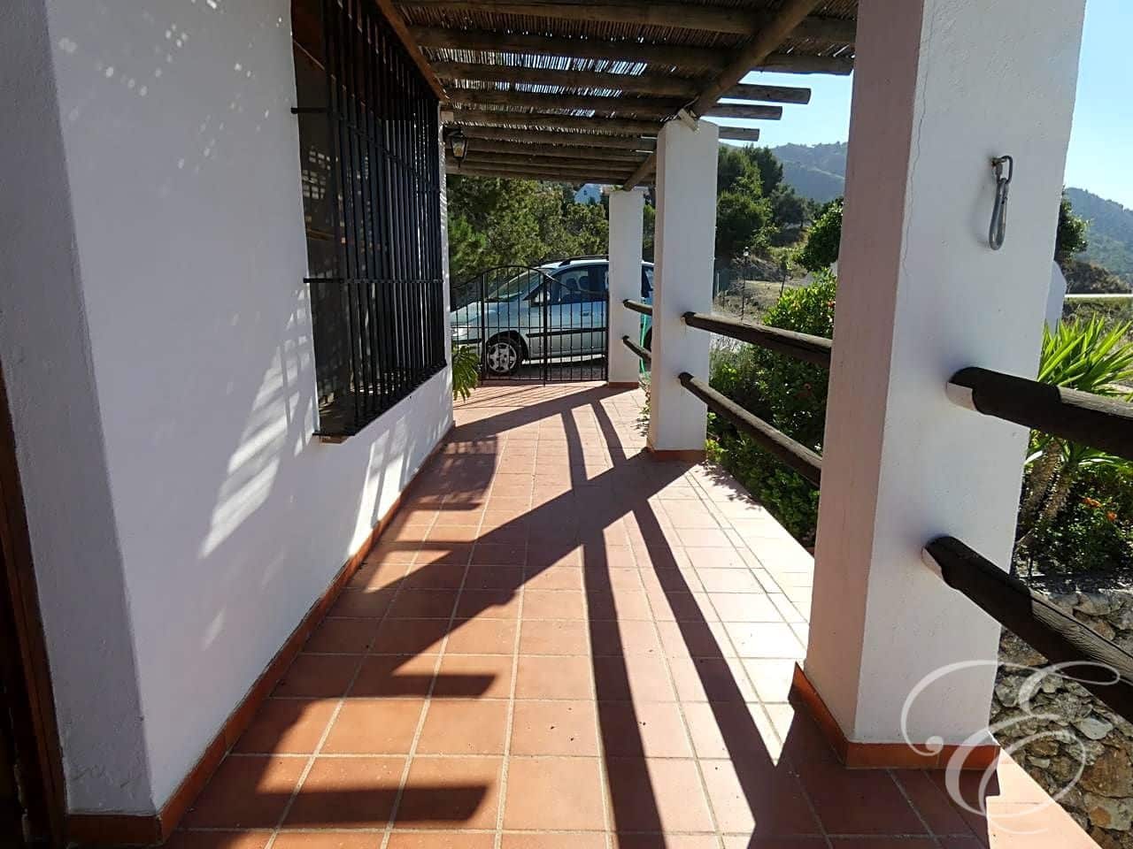 3 slaapkamer Finca/Landhuis te koop in Frigiliana met garage - € 1.049.000 (Ref: 6231787)