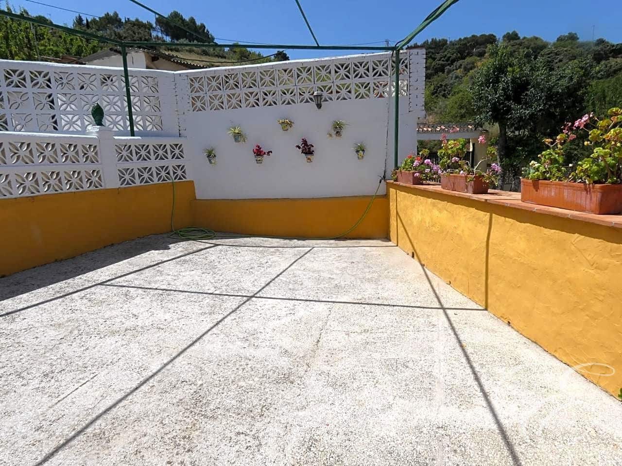 8 bedroom Finca/Country House for sale in Casabermeja with pool garage - € 799,000 (Ref: 6238473)