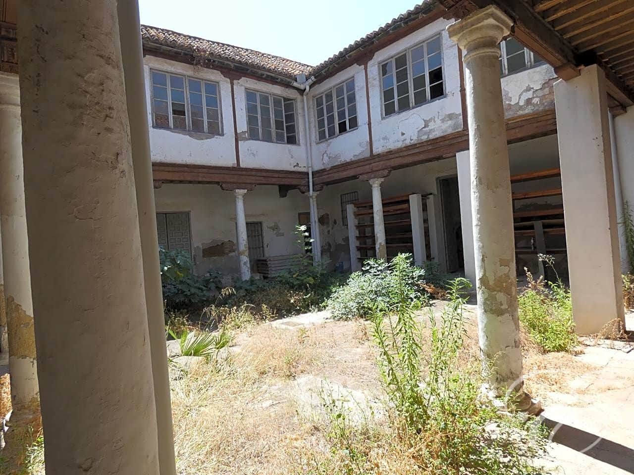 Chalet de 10 habitaciones en Vélez-Málaga en venta - 800.000 € (Ref: 6264961)