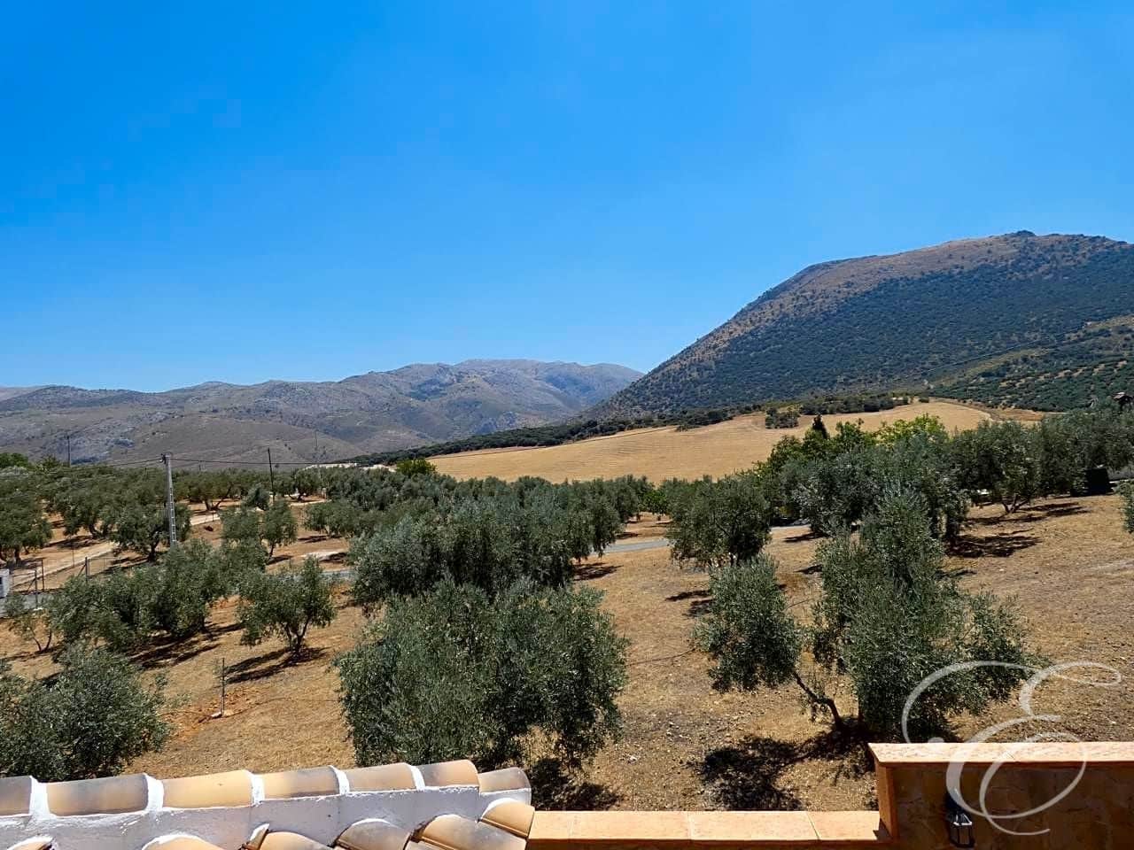 4 slaapkamer Villa te koop in Villanueva del Trabuco met zwembad garage - € 825.000 (Ref: 6339548)