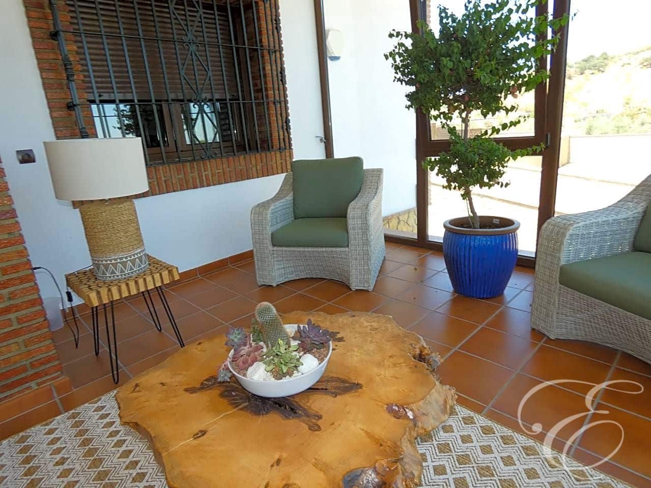 4 slaapkamer Villa te koop in Villanueva del Trabuco met zwembad garage - € 825.000 (Ref: 6339548)