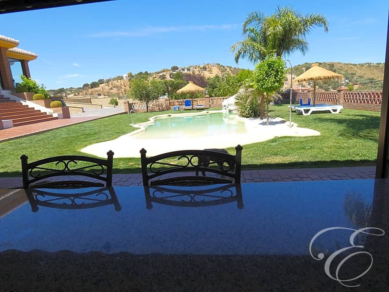 4 slaapkamer Villa te koop in Villanueva del Trabuco met zwembad garage - € 825.000 (Ref: 6339548)