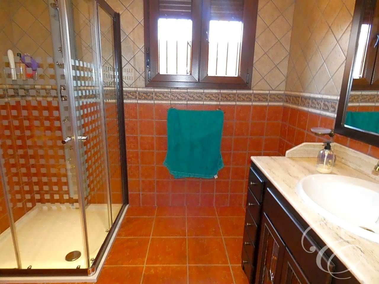 4 slaapkamer Villa te koop in Villanueva del Trabuco met zwembad garage - € 825.000 (Ref: 6339548)