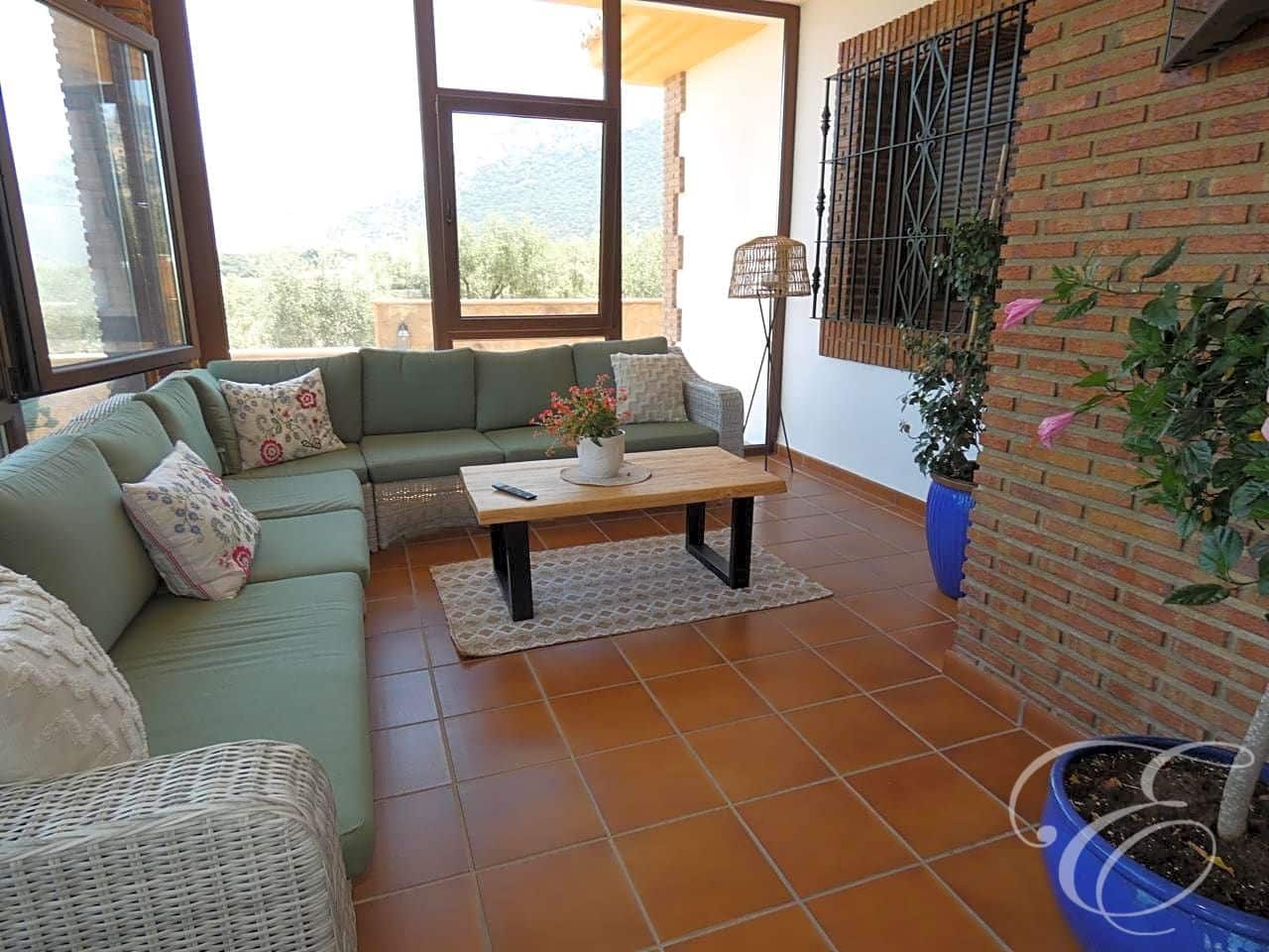 4 slaapkamer Villa te koop in Villanueva del Trabuco met zwembad garage - € 825.000 (Ref: 6339548)