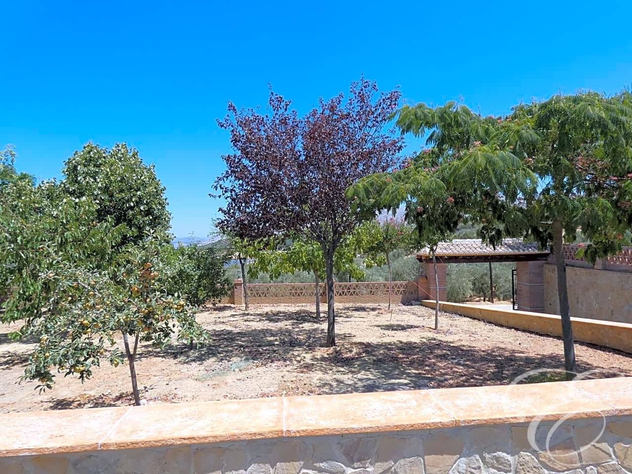 4 slaapkamer Villa te koop in Villanueva del Trabuco met zwembad garage - € 825.000 (Ref: 6339548)