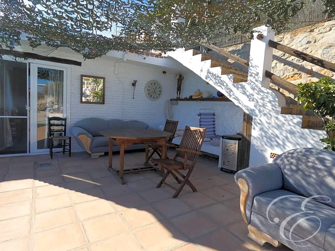 4 Zimmer Villa zu verkaufen in Salobrena mit Garage - 629.950 € (Ref: 6379184)