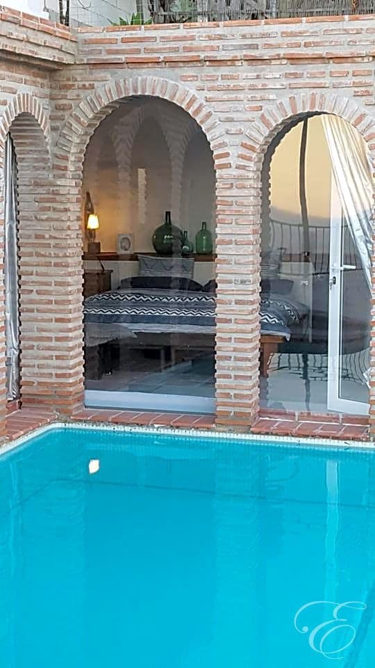 4 Zimmer Villa zu verkaufen in Salobrena mit Garage - 629.950 € (Ref: 6379184)