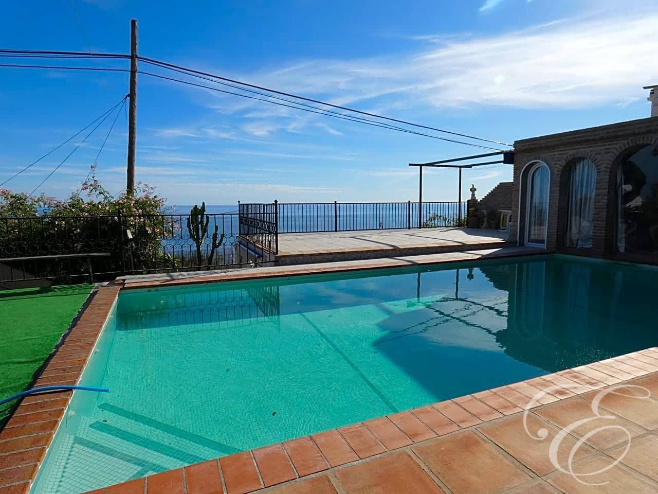 4 Zimmer Villa zu verkaufen in Salobrena mit Garage - 629.950 € (Ref: 6379184)