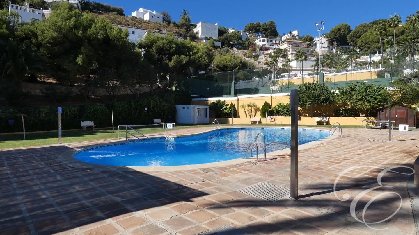 4 soveværelse Villa til salg i Salobrena med swimmingpool garage - € 490.000 (Ref: 6437491)