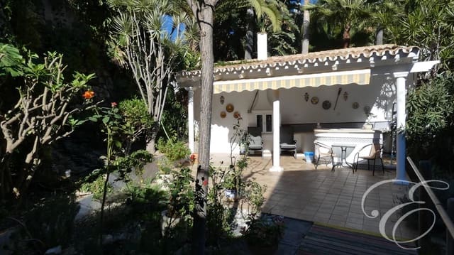 4 slaapkamer Villa te koop in Salobreña met zwembad garage - € 490.000 (Ref: 6437491)