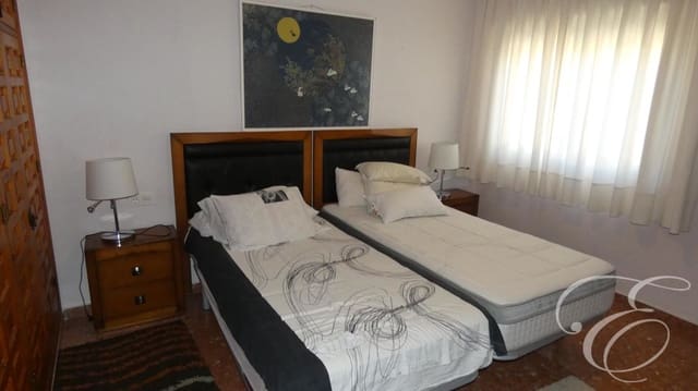 4 slaapkamer Villa te koop in Salobreña met zwembad garage - € 490.000 (Ref: 6437491)