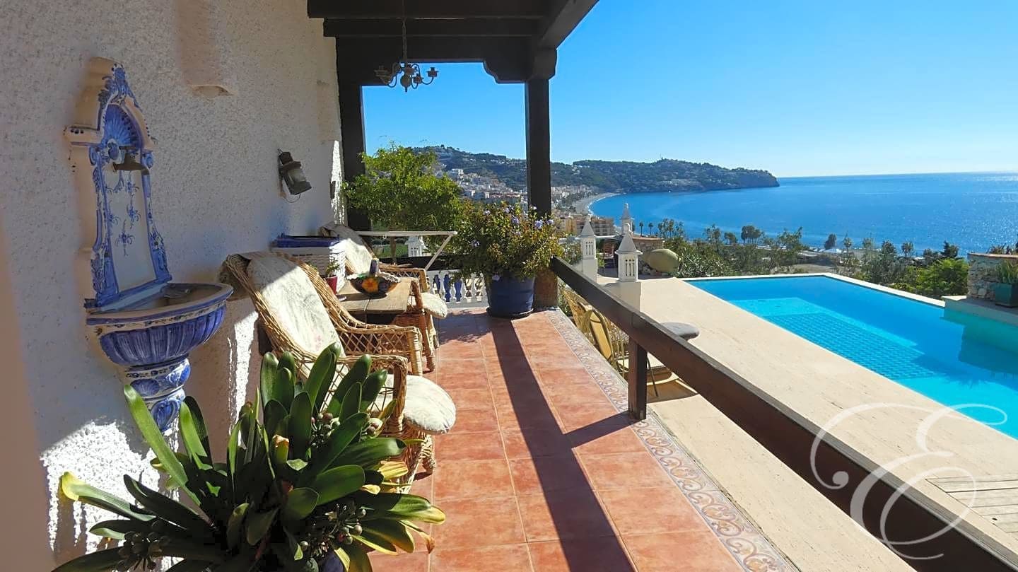 5 slaapkamer Villa te koop in Almunecar met zwembad garage - € 1.190.000 (Ref: 6449638)