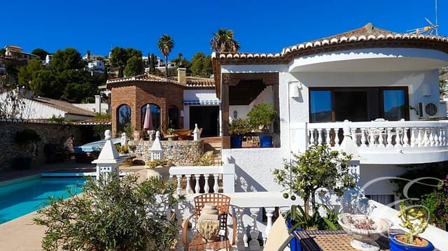 5 soverom Villa til salgs i Almuñécar med svømmebasseng garasje - € 1 190 000 (Ref: 6449638)