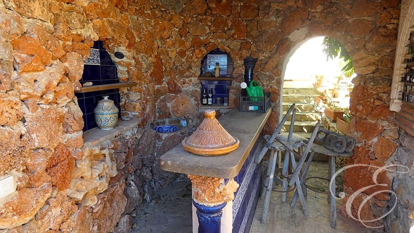 5 slaapkamer Villa te koop in Almunecar met zwembad garage - € 1.190.000 (Ref: 6449638)