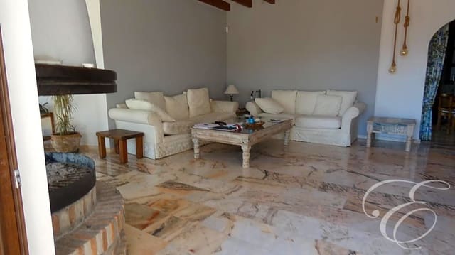 5 soverom Villa til salgs i Almuñécar med svømmebasseng garasje - € 1 190 000 (Ref: 6449638)