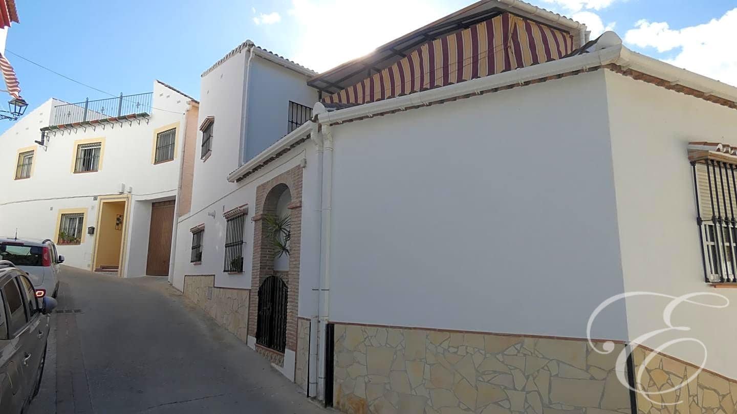 4 soveværelse Villa til salg i Benamargosa med garage - € 299.000 (Ref: 6491963)