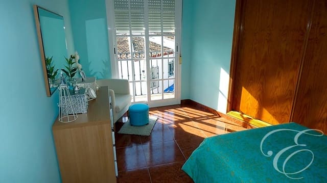 4 soveværelse Villa til salg i Benamargosa med garage - € 299.000 (Ref: 6491963)