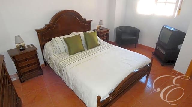 4 soveværelse Villa til salg i Benamargosa med garage - € 299.000 (Ref: 6491963)