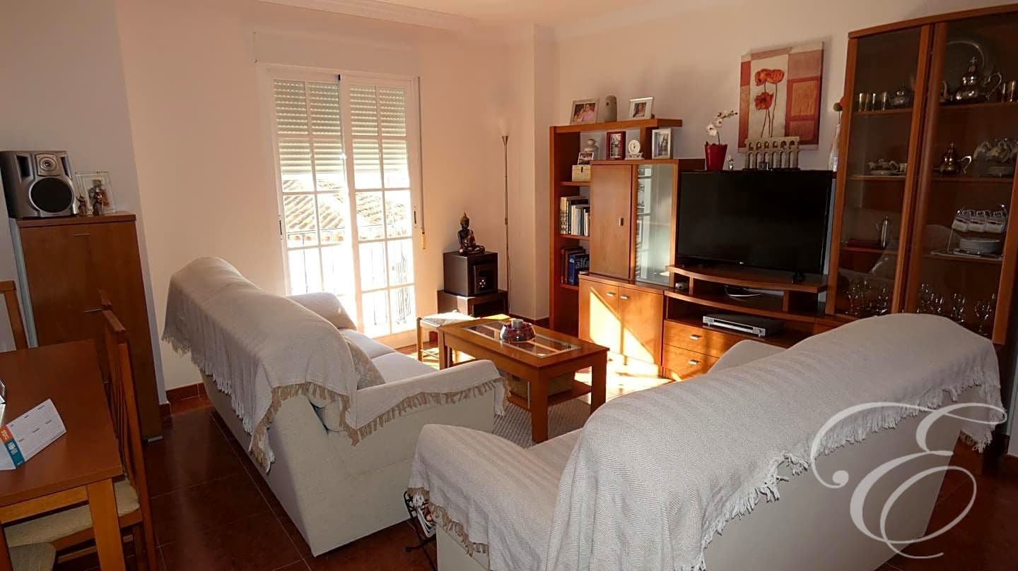 4 soveværelse Villa til salg i Benamargosa med garage - € 299.000 (Ref: 6491963)