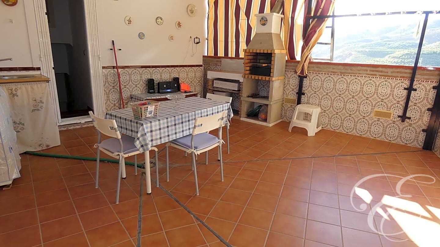 4 soveværelse Villa til salg i Benamargosa med garage - € 299.000 (Ref: 6491963)