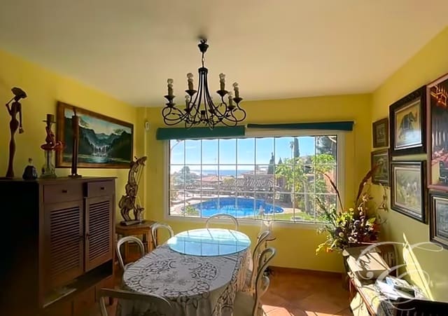 5 slaapkamer Villa te koop in Almuñécar met zwembad garage - € 680.000 (Ref: 6611086)