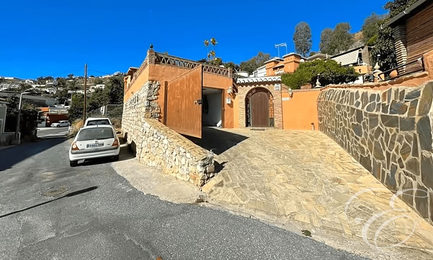 5 slaapkamer Villa te koop in Almunecar met zwembad garage - € 680.000 (Ref: 6611086)