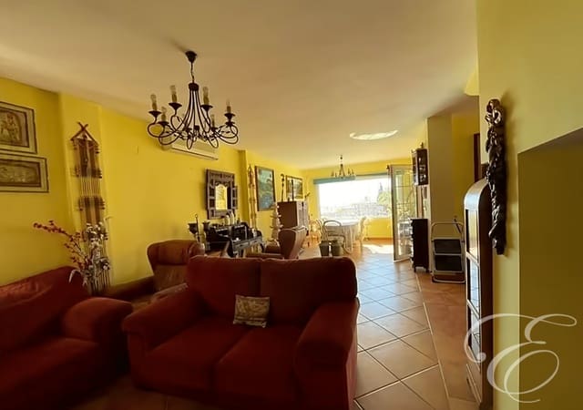 5 slaapkamer Villa te koop in Almuñécar met zwembad garage - € 680.000 (Ref: 6611086)
